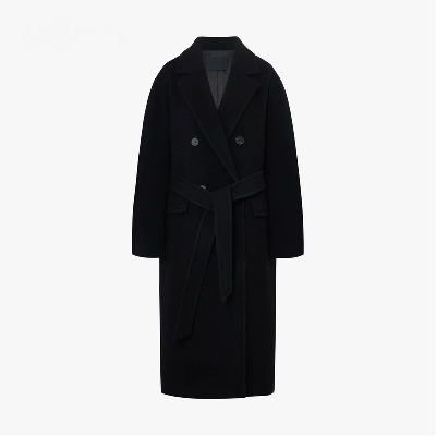 Woolen coat